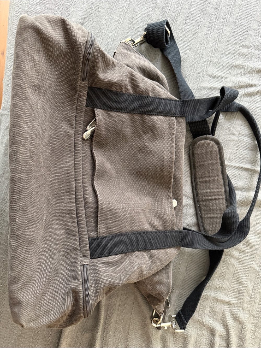 Lo & Sons Gray Canvas Travel Duffel with Black Straps